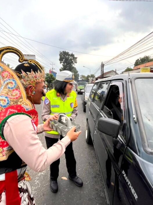 Polisi Dilarang Live Streaming Saat Tugas
