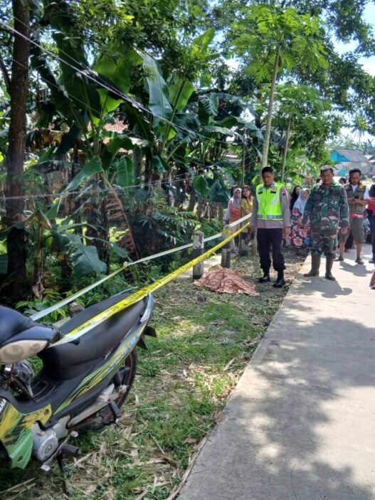 Pria Ditemukan Meninggal di Tepi Jalan