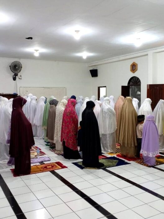Salat Iduladha Jemaah Aboge Onje Beda Sehari