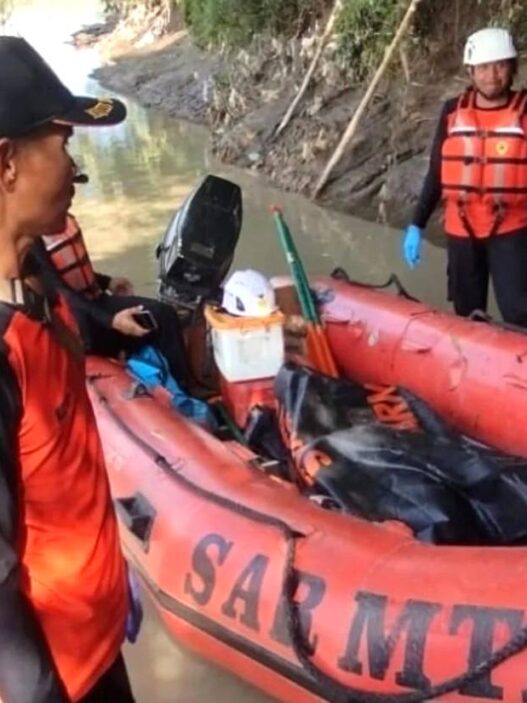 Santri Hanyut Ditemukan Meninggal
