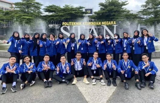 Sekolah kedinasan (2)