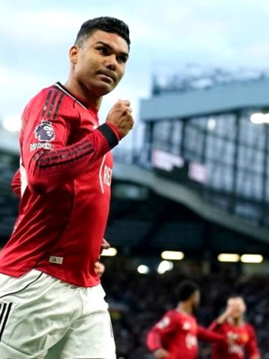 Tegaskan Tetap Cabut dari MU