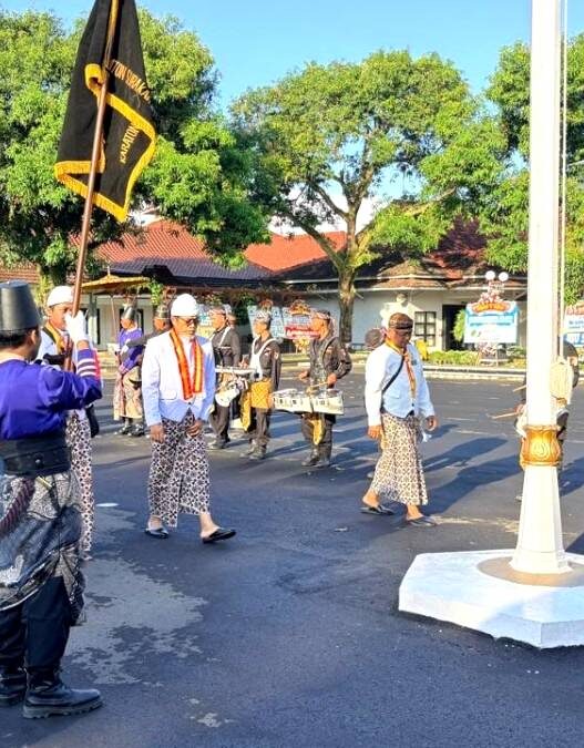 Tradisi Metik Wijaya Kusuma Kembali Digelar