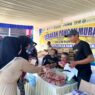 Warga Rela Antre Demi Sembako Murah