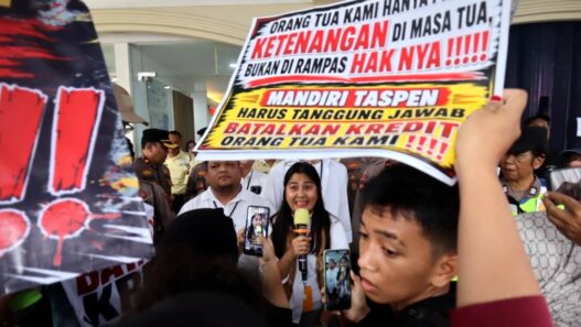 127 Pensiunan Tuntut Kredit Dibatalkan