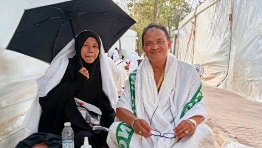 13 Tahun Menabung dari Gerobak Bubur Demi ke Baitullah