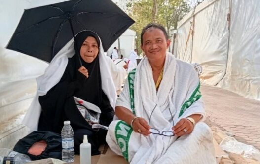 13 Tahun Menabung dari Gerobak Bubur Demi ke Baitullah