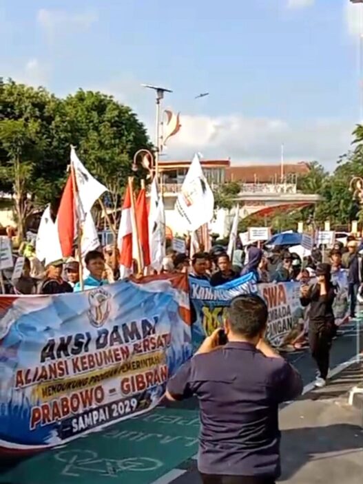 Aliansi Kebumen Bersatu Aksi Dukung MBG