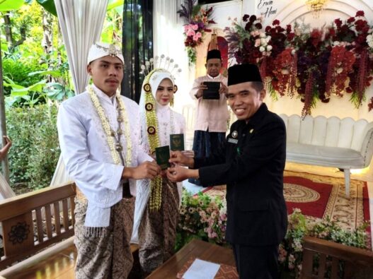 Angka Pernikahan Tembus 955 Pasangan
