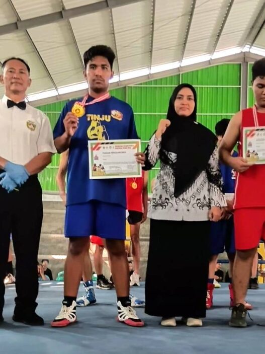 Atlet Tinju Dominasi Kejuaraan