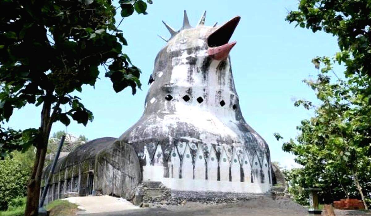Bukit Rhema atau Gereja Ayam