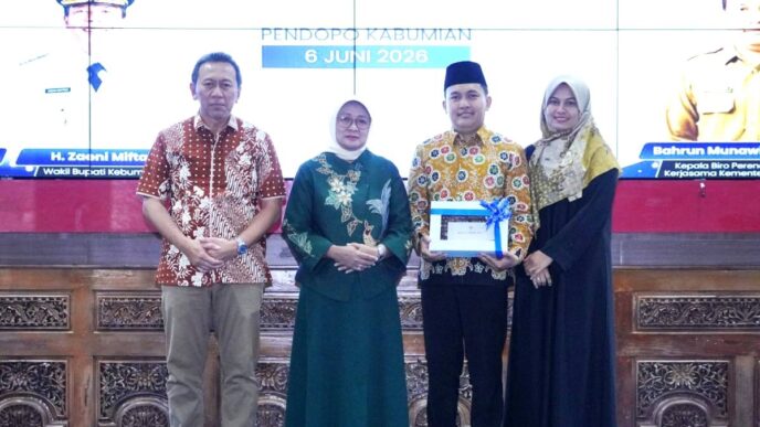 Bupati Kebumen Lepas Bahrun Munawir yang Kini Bertugas di Kementerian ...