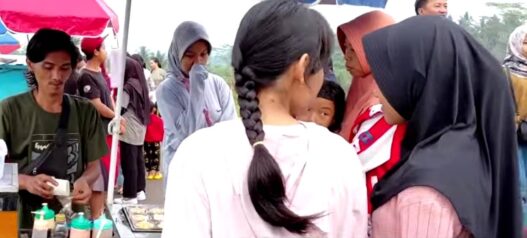 CFD Bernuansa Sawah Ramai Diserbu Warga