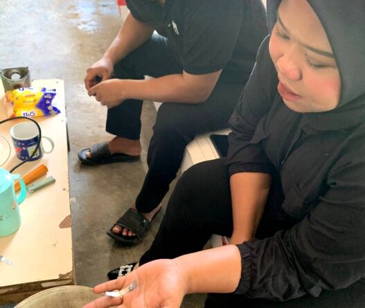 Cincin Tersangkut di Jari, Damkar Turun Tangan
