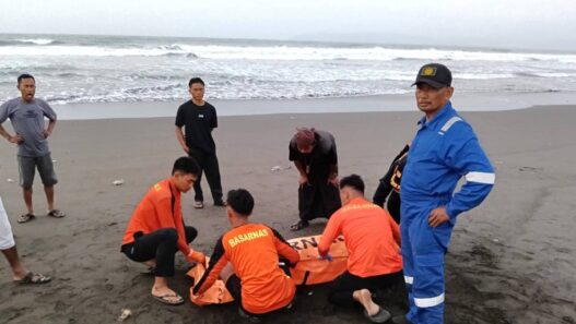 Dua Korban Ditemukan Meninggal
