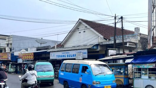 Hanya 35 Trayek Angkot yang Masih Jalan