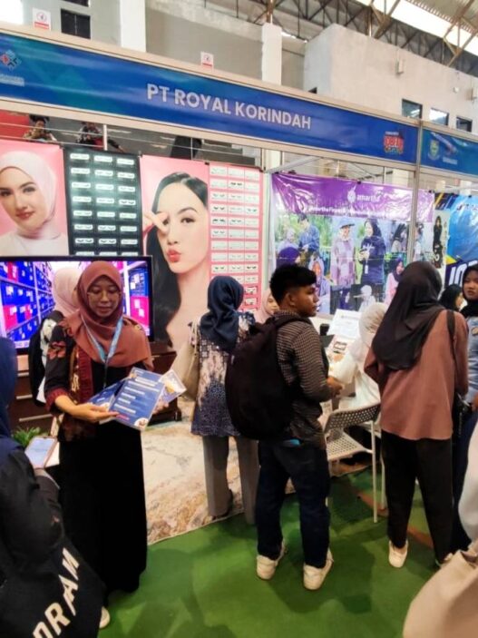 Industri Bulu Mata dan Retail Masih Diburu
