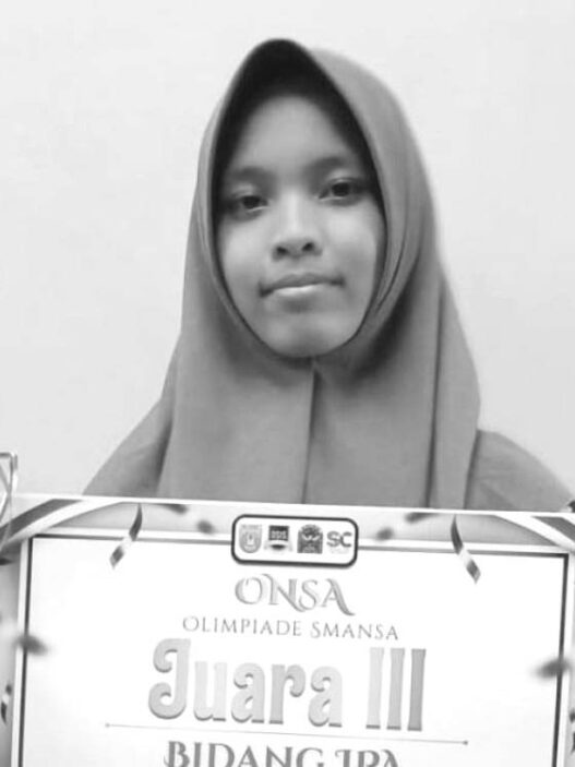 Intan Salma Sabet Juara 3 Olimpiade IPA
