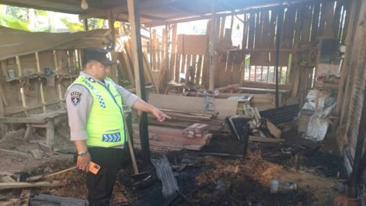 Korsleting, Bengkel Kayu Terbakar