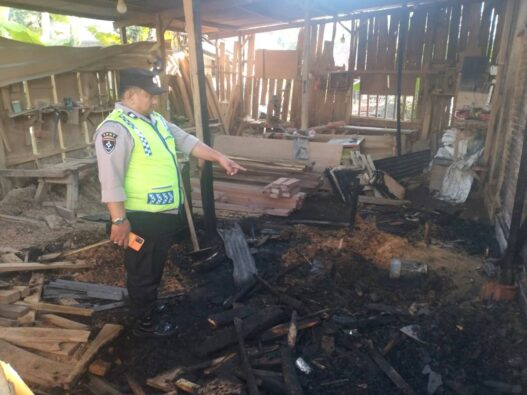 Korsleting, Bengkel Kayu Terbakar