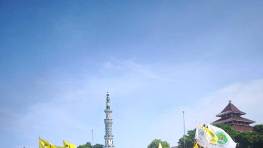 Mahasiswa Geruduk Kantor Bupati