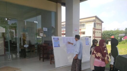 Nasib Kursi Kosong SMP Menunggu Bupati