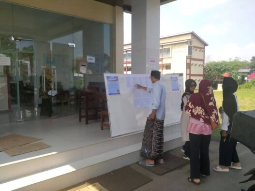 Nasib Kursi Kosong SMP Menunggu Bupati