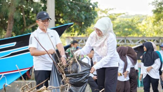 Pemkab Gencarkan Penghijauan Pantai