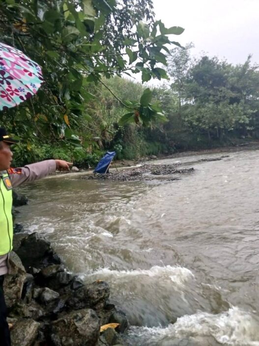 Pemuda Tenggelam di Sungai Pekacangan