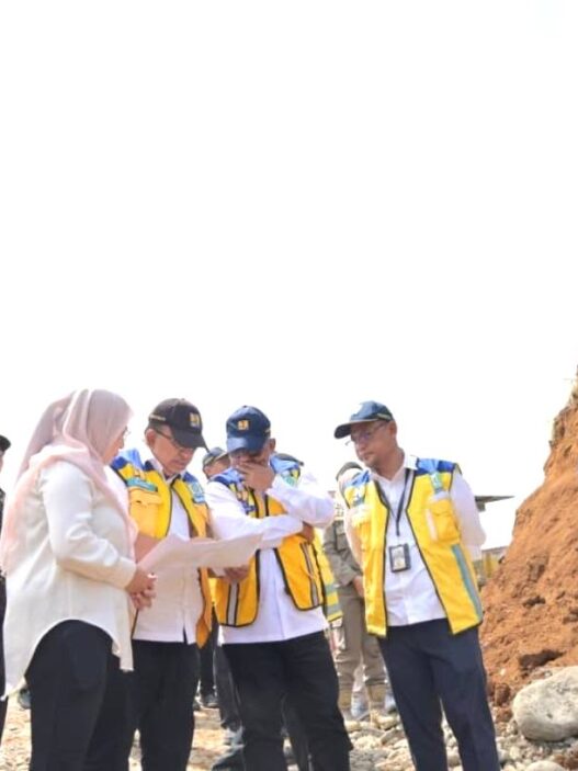 Perbaikan Tanggul Gemuruh Rampung dalam Sebulan