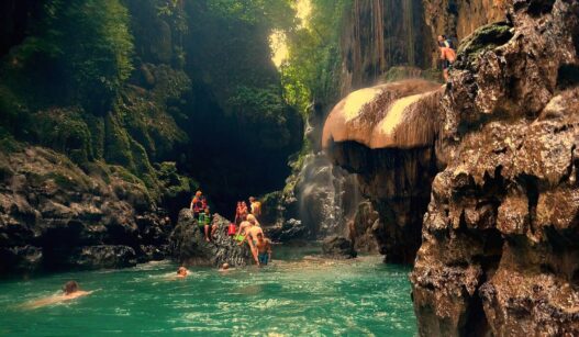 Pesona Batu Payung Green Canyon