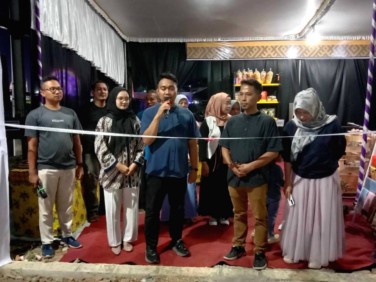 Pojok UMKM Desa Kutowinangun Resmi Dibuka