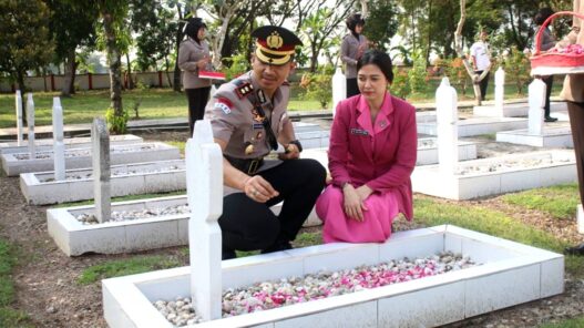 Polres Kenang Jasa Pahlawan