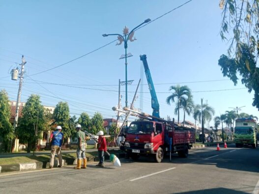 Puluhan PJU di Soekarno Hatta Diganti