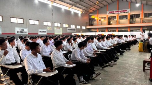 Ratusan Pelamar Berebut Peluang Kerja