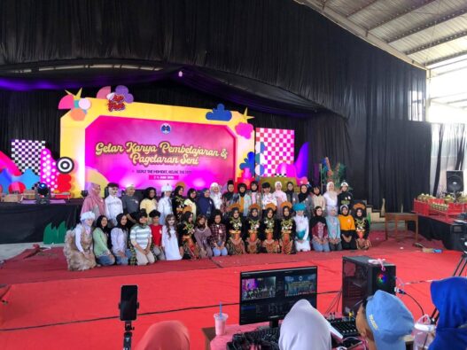 Siswa Tampil Kreatif dalam Gelar Karya