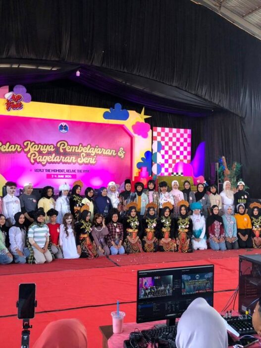 Siswa Tampil Kreatif dalam Gelar Karya