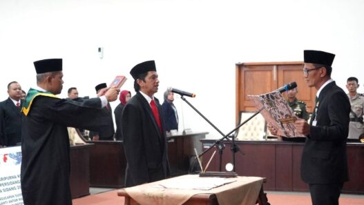 Sugeng Wibawa Resmi Dilantik, PAW Anggota DPRD