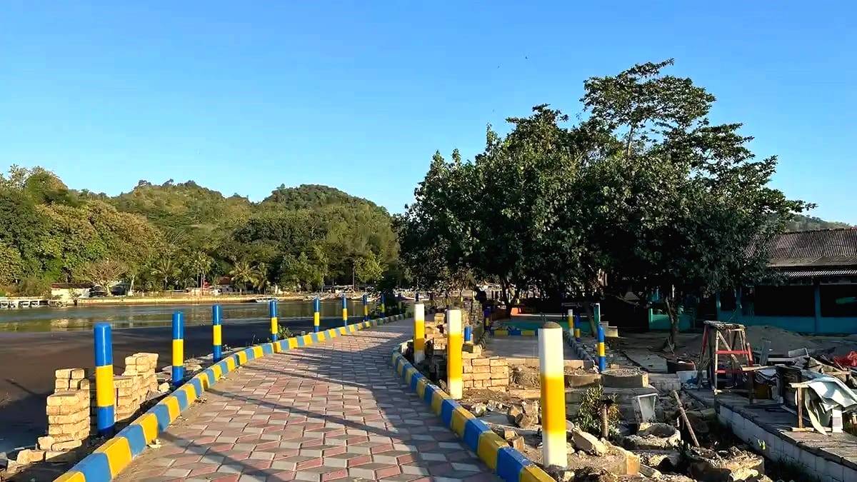 Tanggul Muara Pantai Jetis Diperbaiki
