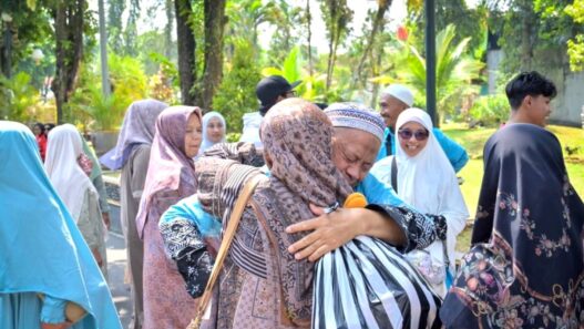 Tangis Bahagia Iringi Kepulangan Jemaah Haji