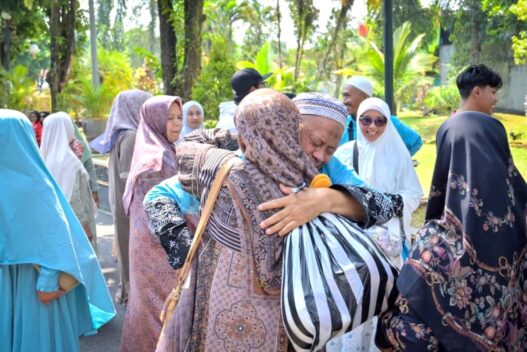 Tangis Bahagia Iringi Kepulangan Jemaah Haji