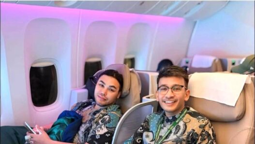 Tolak Tinggal Sekamar Saat Umrah