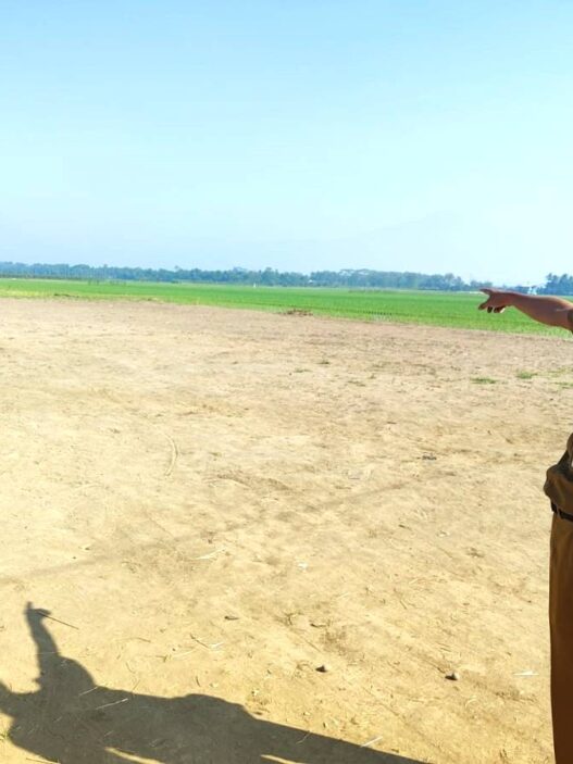 Warga Kembangan Nikmati Lapangan Baru