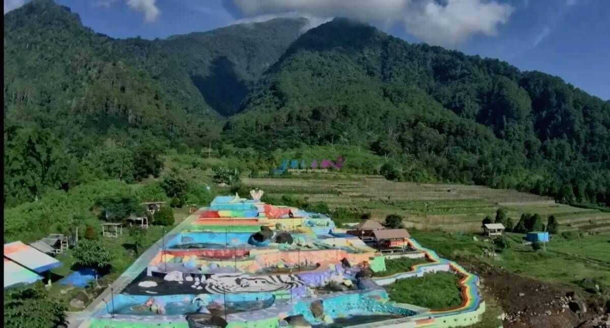 Wisata Bumi Pelangi Kuningan