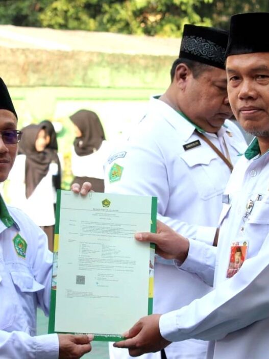 10 ASN Kemenag Naik Pangkat