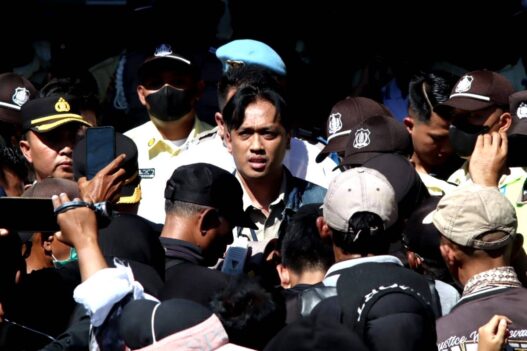 130 Pensiunan Kembali Aksi
