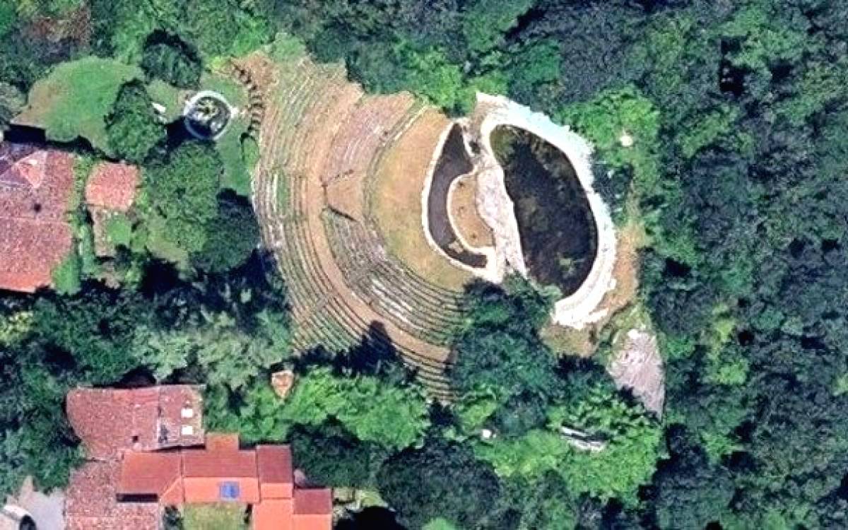 Bangunan Bersejarah Ternyata Hanya Rekayasa Modern