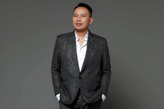 Bantah Telantarkan Istri