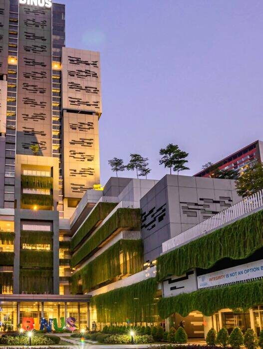Berkuliah di PTS Terbaik Versi Edurank