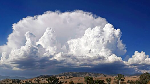 Cumolonimbus Datang ke Indonesia